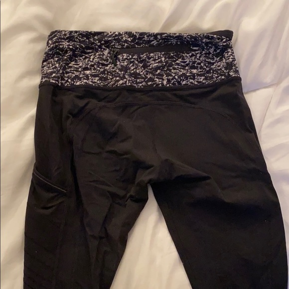 Lululemon warm weather running leggings - Picture 2 of 3
